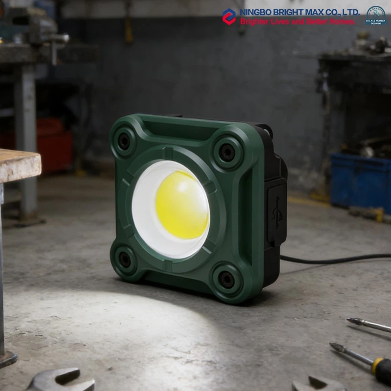 Rechargeable LED Worklight Spotlight Rechargeable LED Worklight Spotlight